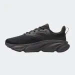 UNDER ARMOUR WOMENS ROGUE 6