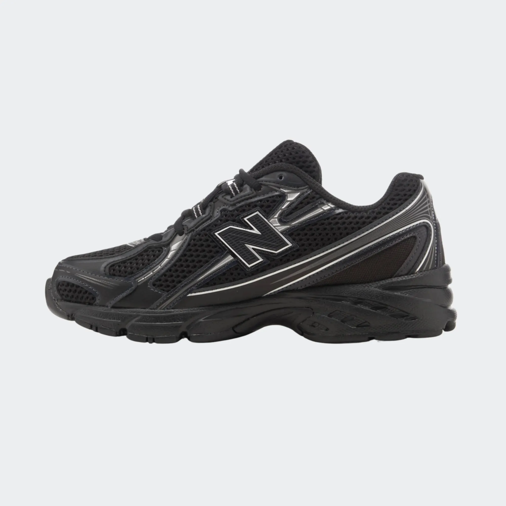 NEW BALANCE 740