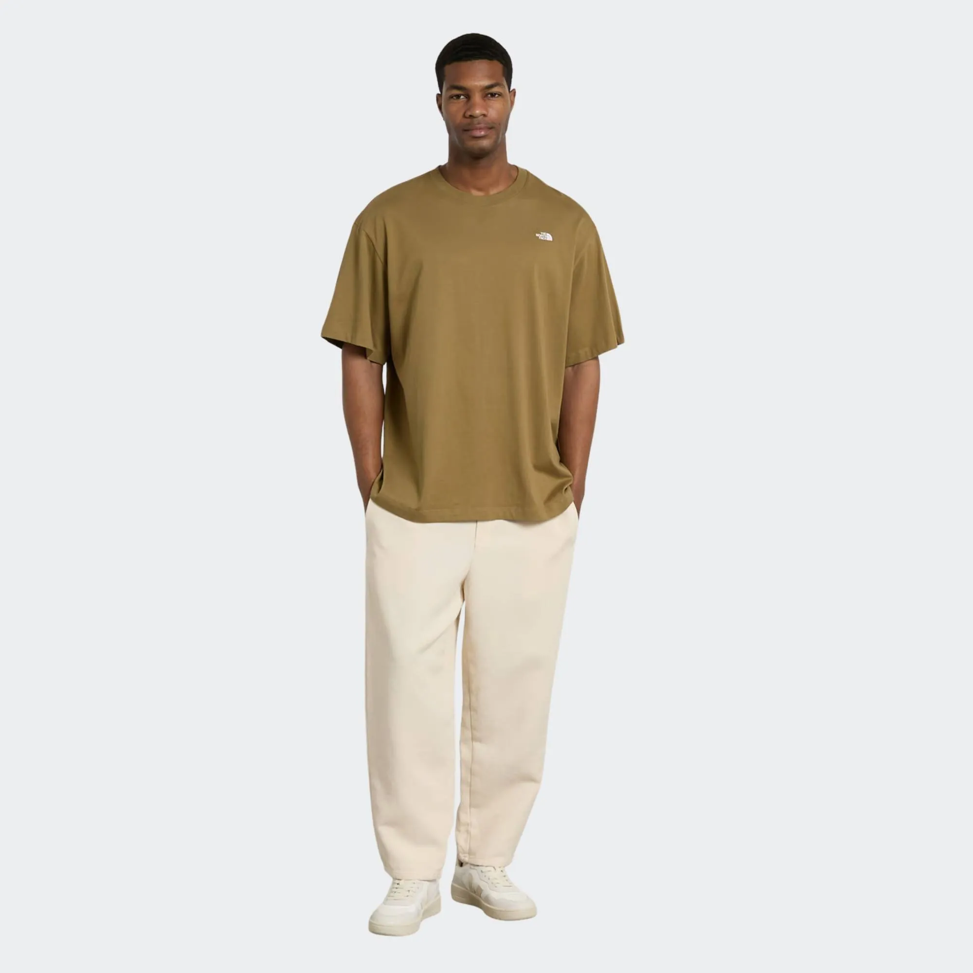 THE NORTH FACE ESSENTIAL SD TEE