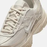 NIKE WOMENS INITIATOR