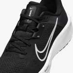 NIKE QUEST 6
