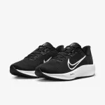 NIKE WOMENS QUEST 6
