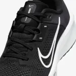 NIKE WOMENS QUEST 6