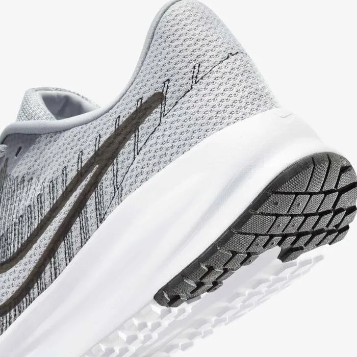 NIKE RUN DEFY