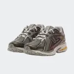 NEW BALANCE 1906