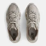 NEW BALANCE 740