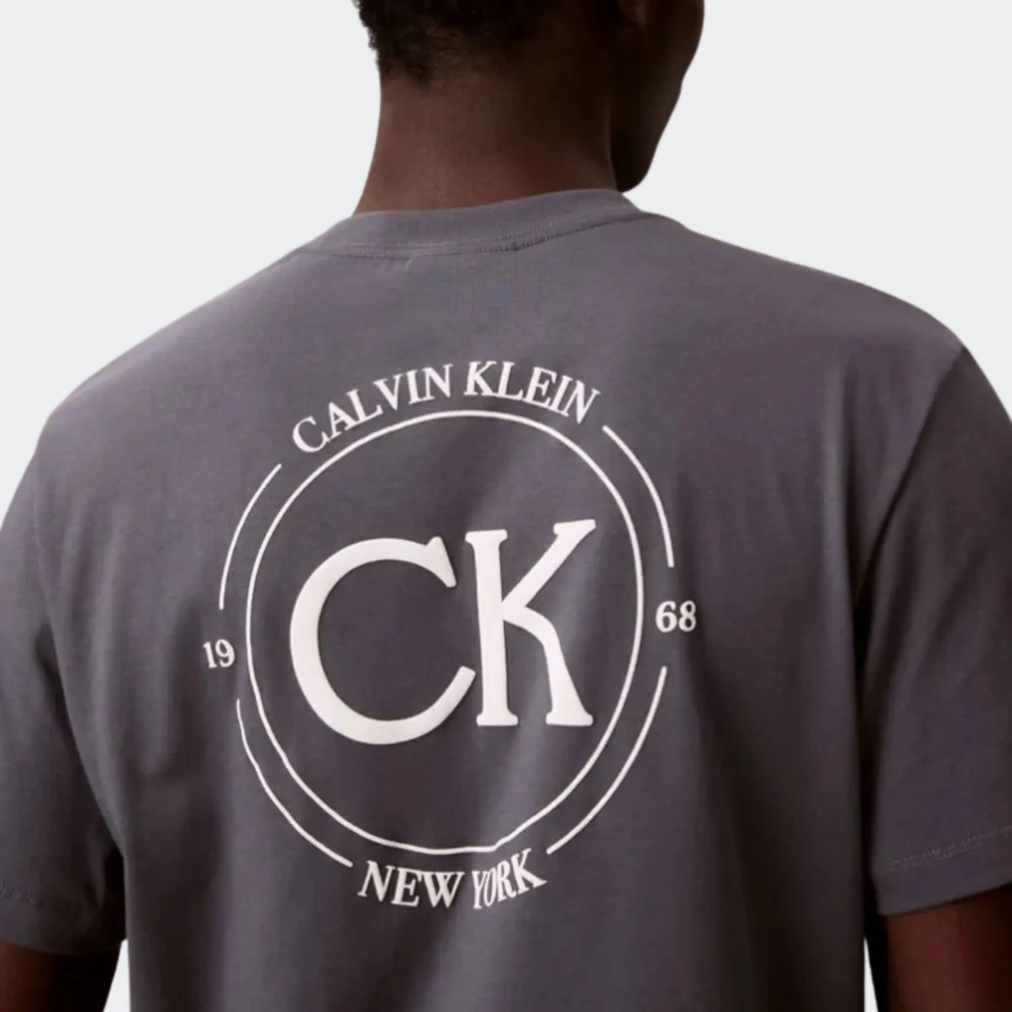 CALVIN KLEIN GRAPHIC SEASONAL TEE