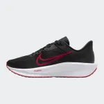 NIKE QUEST 6