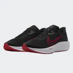 NIKE QUEST 6
