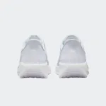 NIKE QUEST 6