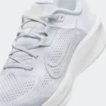 NIKE QUEST 6