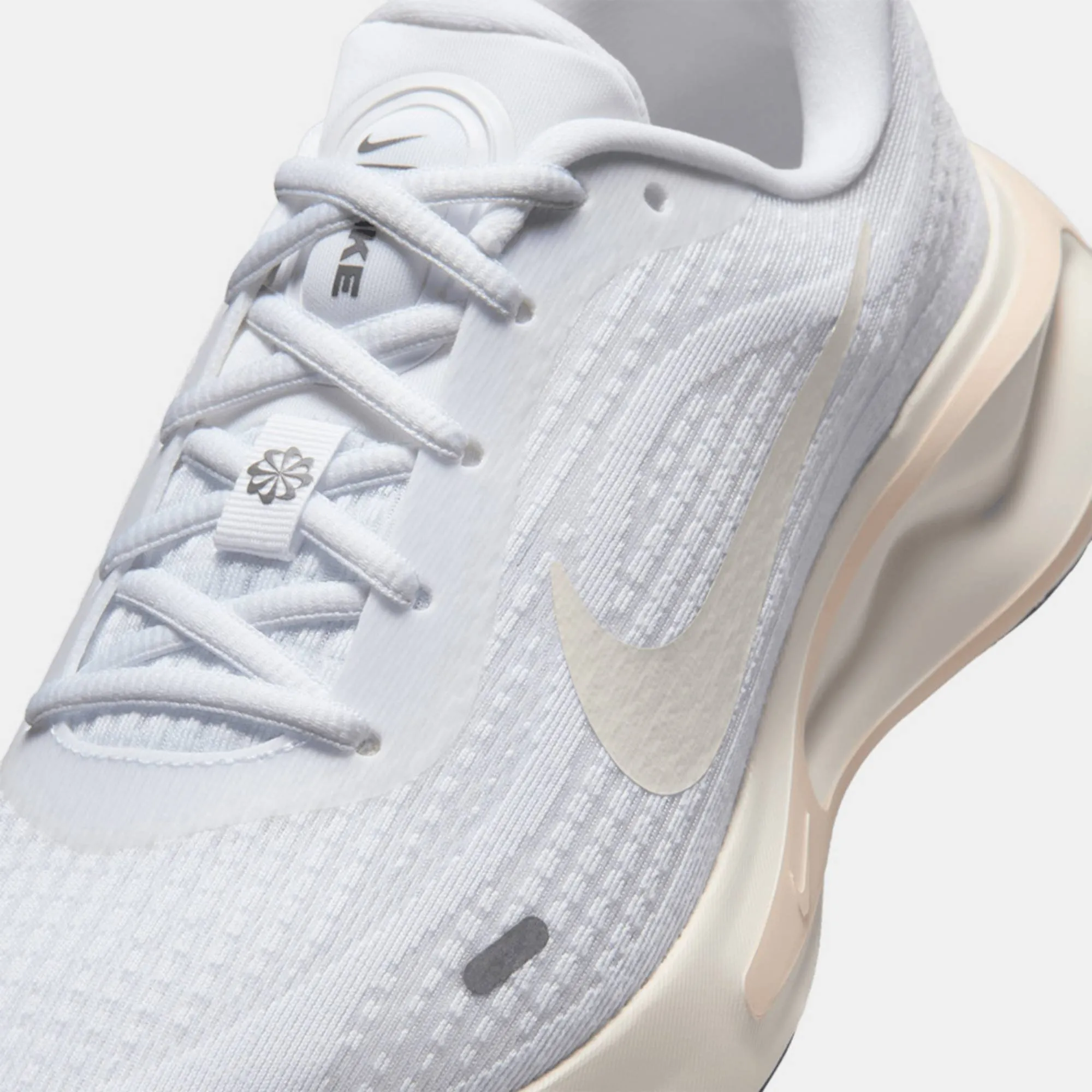 NIKE WOMENS JOURNEY RUN