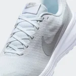 NIKE REVOLUTION 8