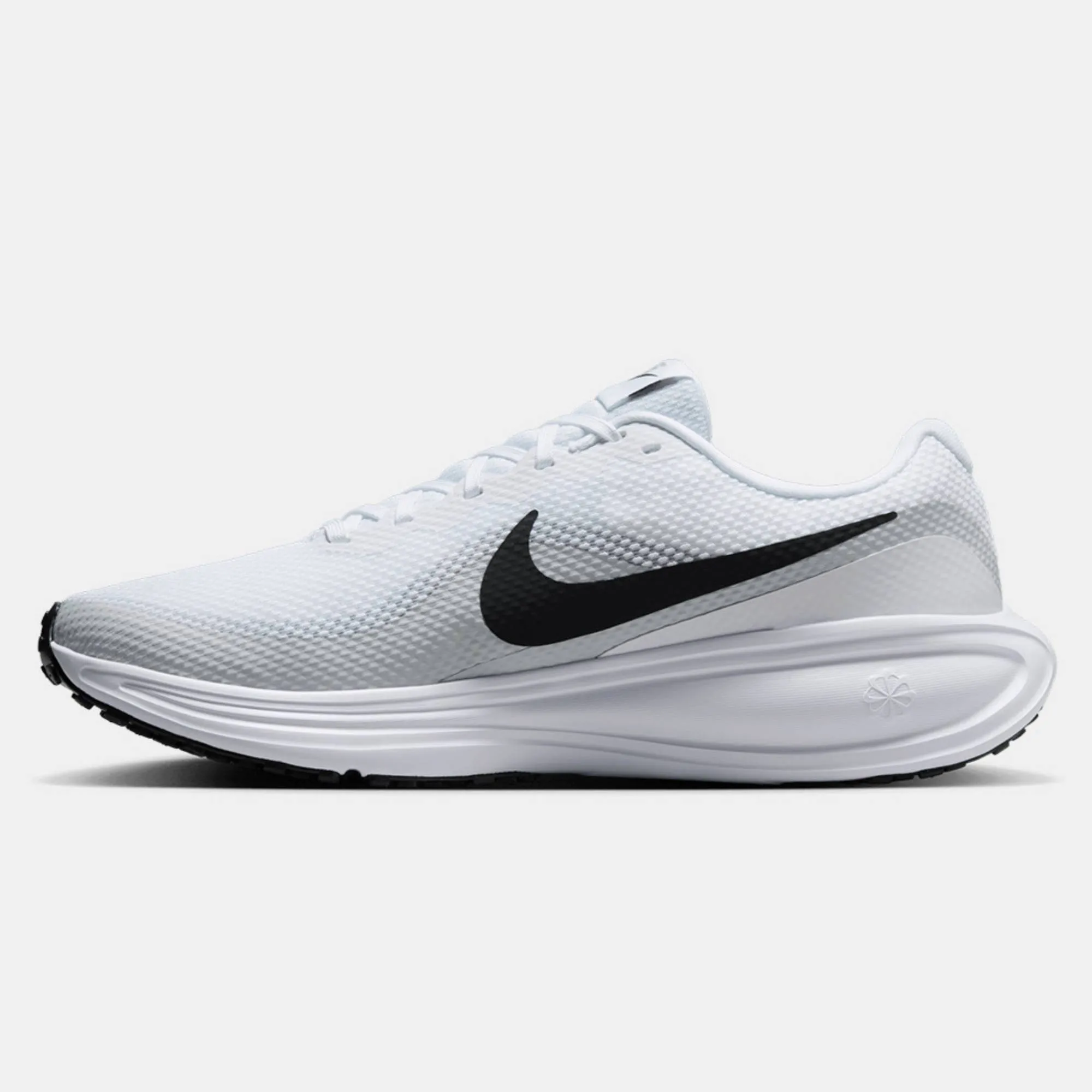 NIKE REVOLUTION 8