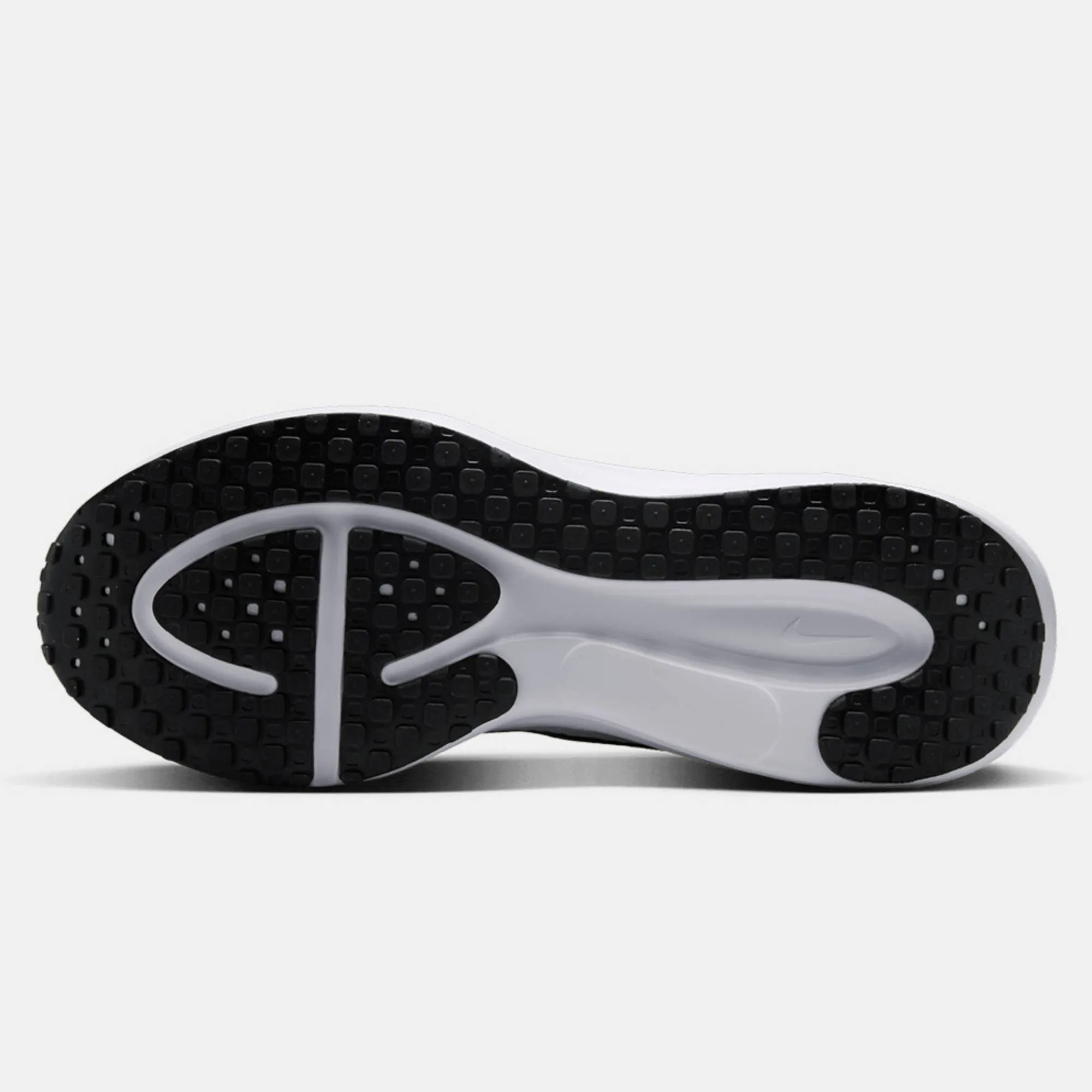 NIKE REVOLUTION 8