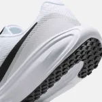NIKE REVOLUTION 8