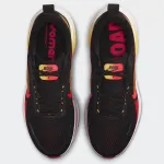 NIKE VOMERO 18
