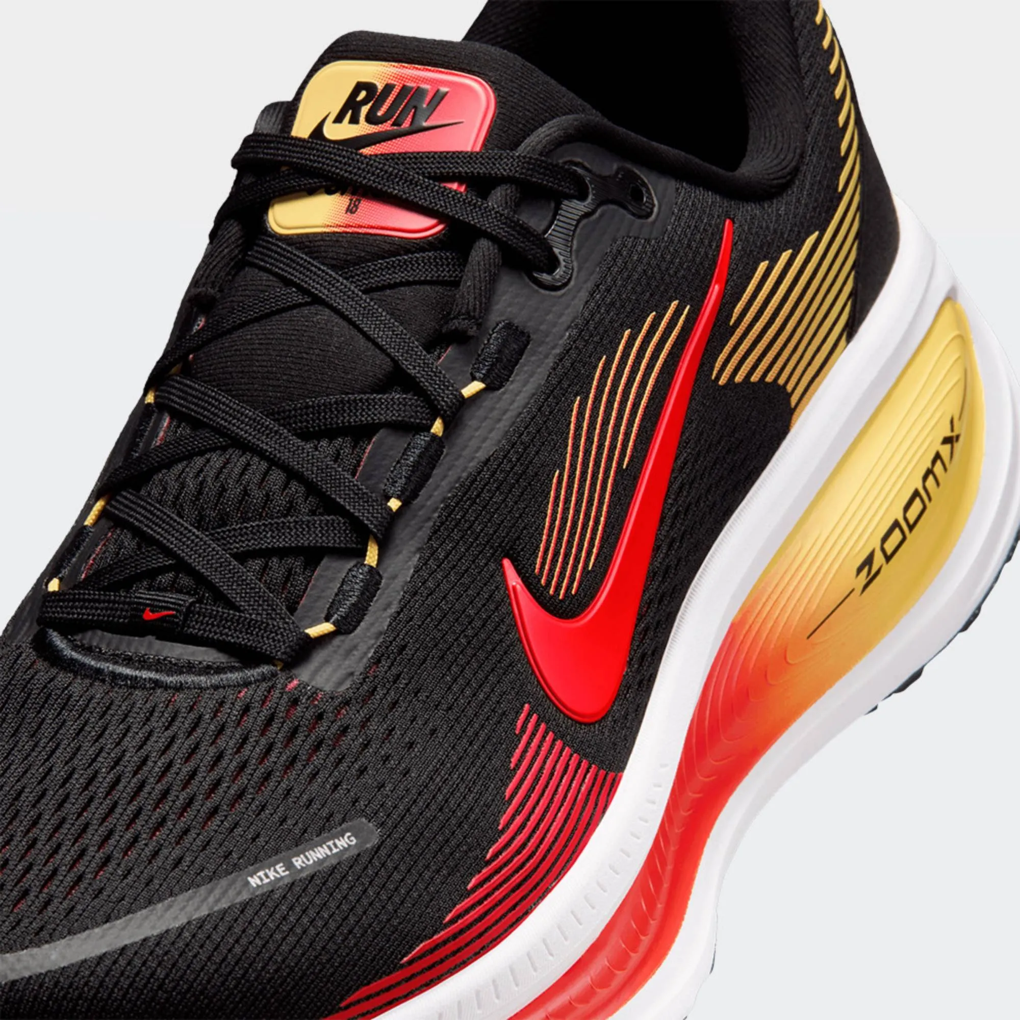 NIKE VOMERO 18