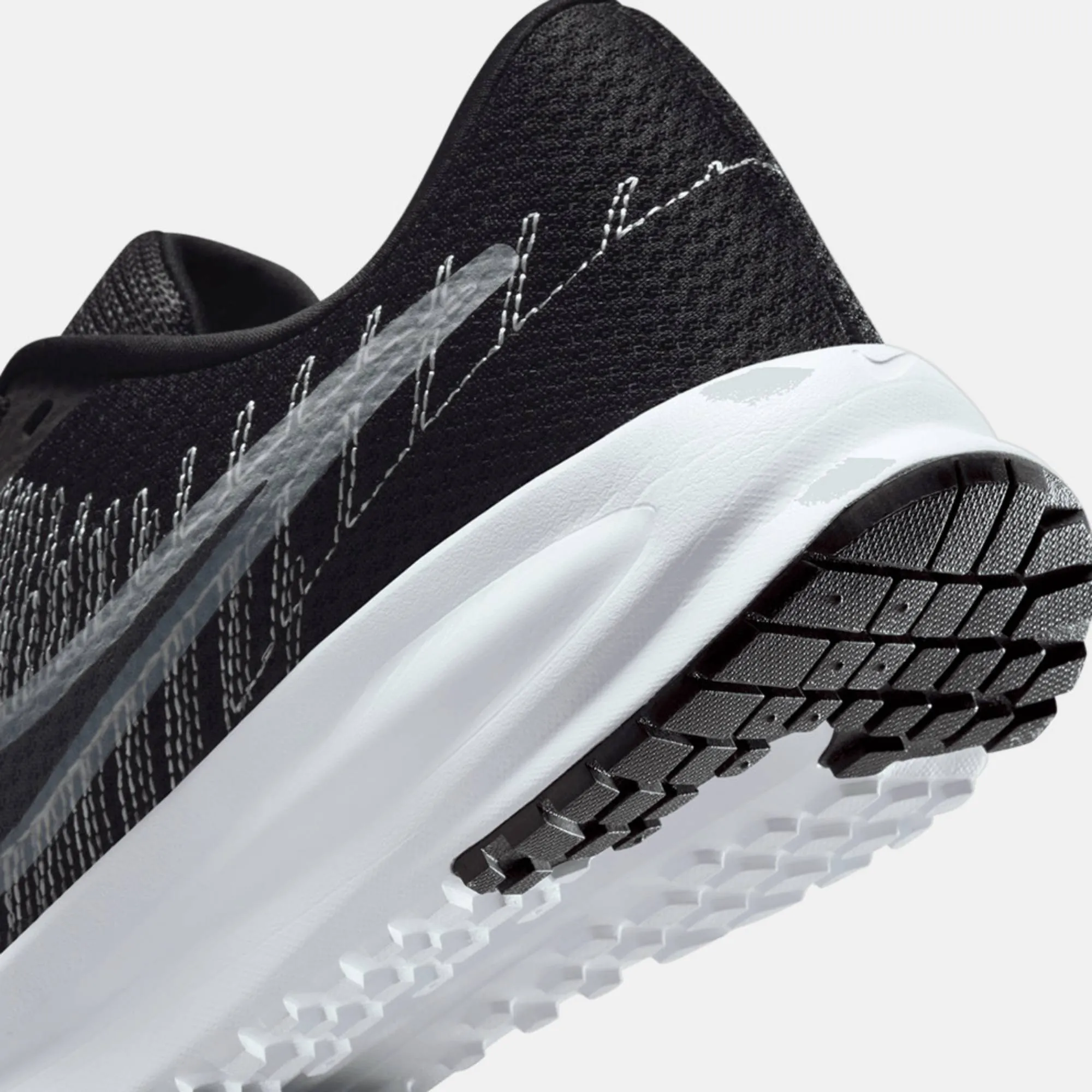 NIKE WOMENS RUN DEFY