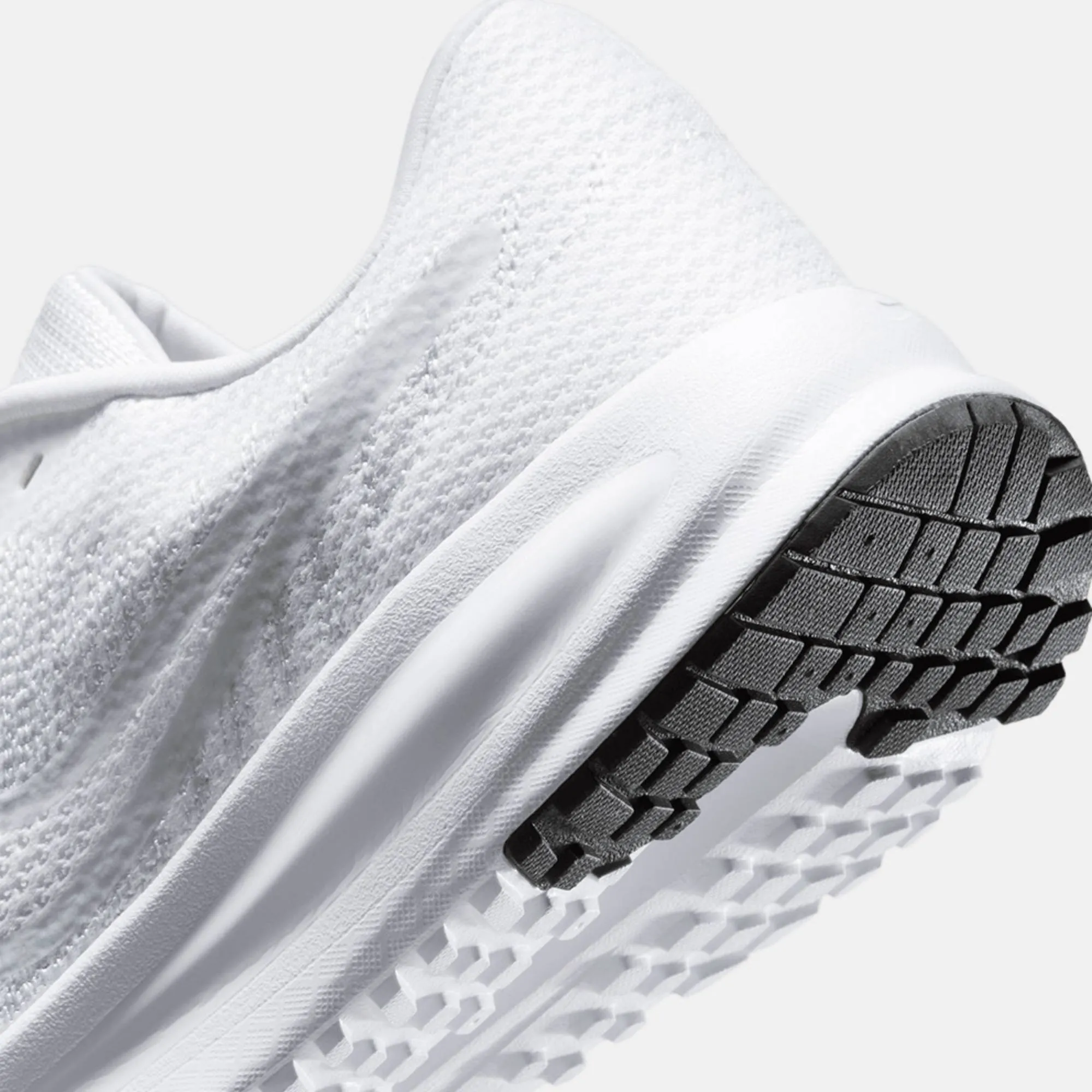 NIKE WOMENS RUN DEFY
