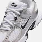 NIKE V5 RNR BG