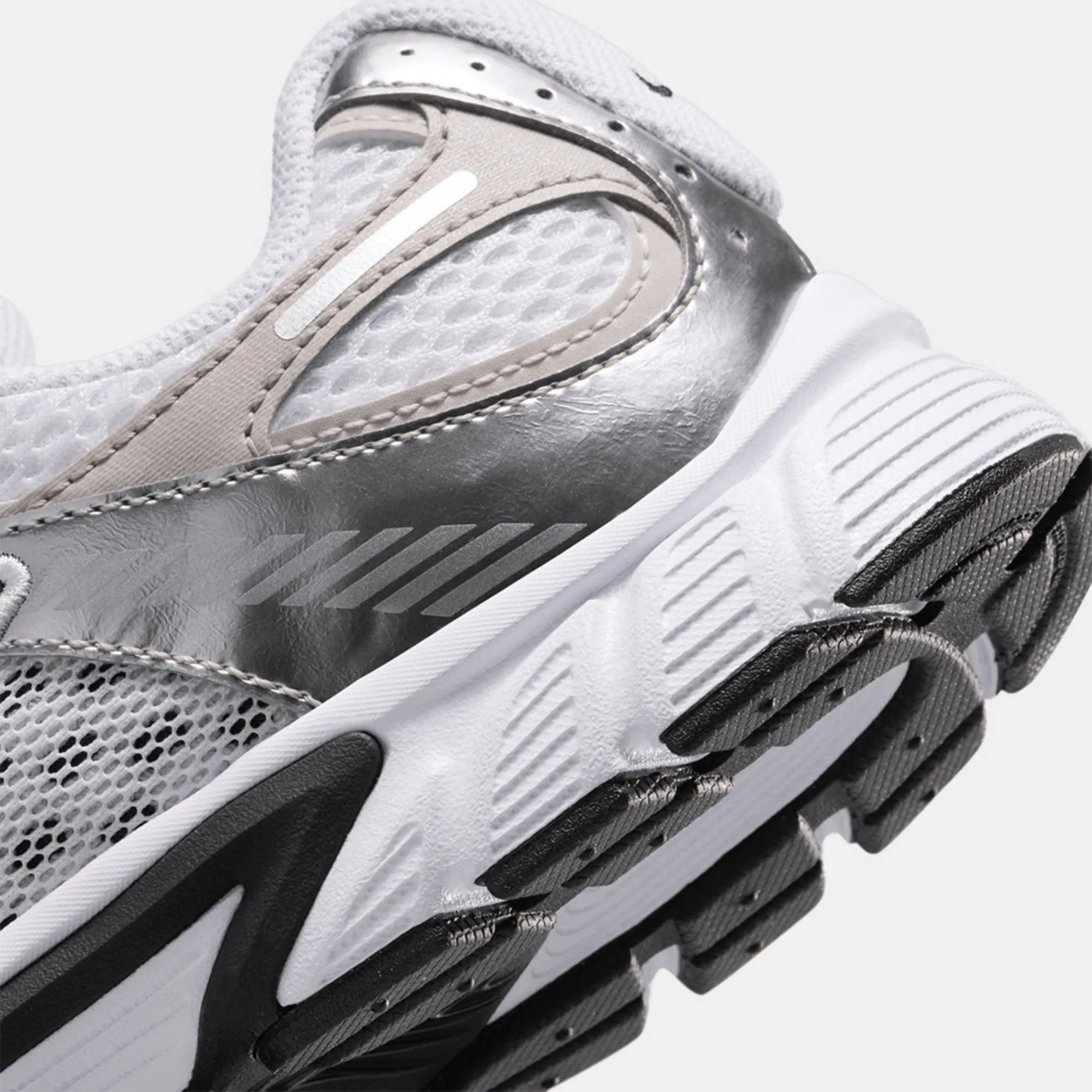 NIKE V5 RNR BG