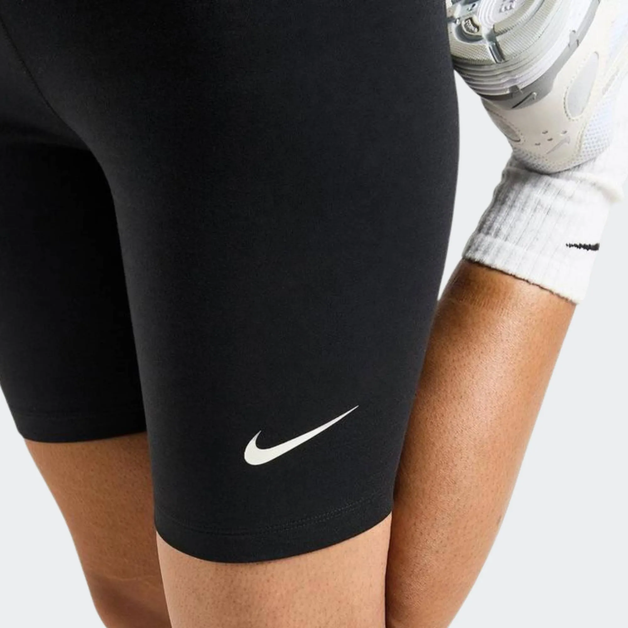 NIKE SPORTSWEAR CLASSIC BIKE SHORTS