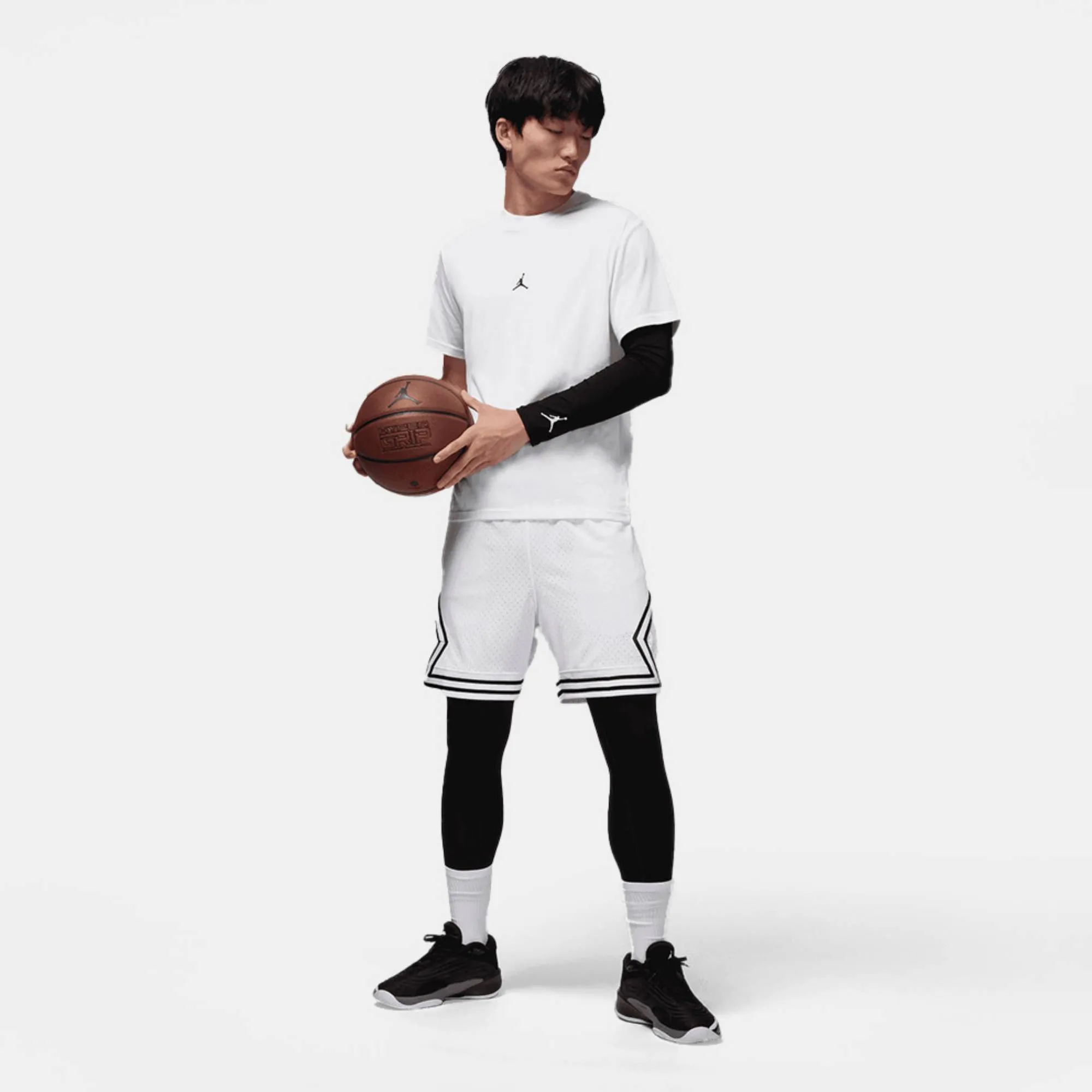 NIKE MENS JORDAN DRI FIT JUMPMAN CREW