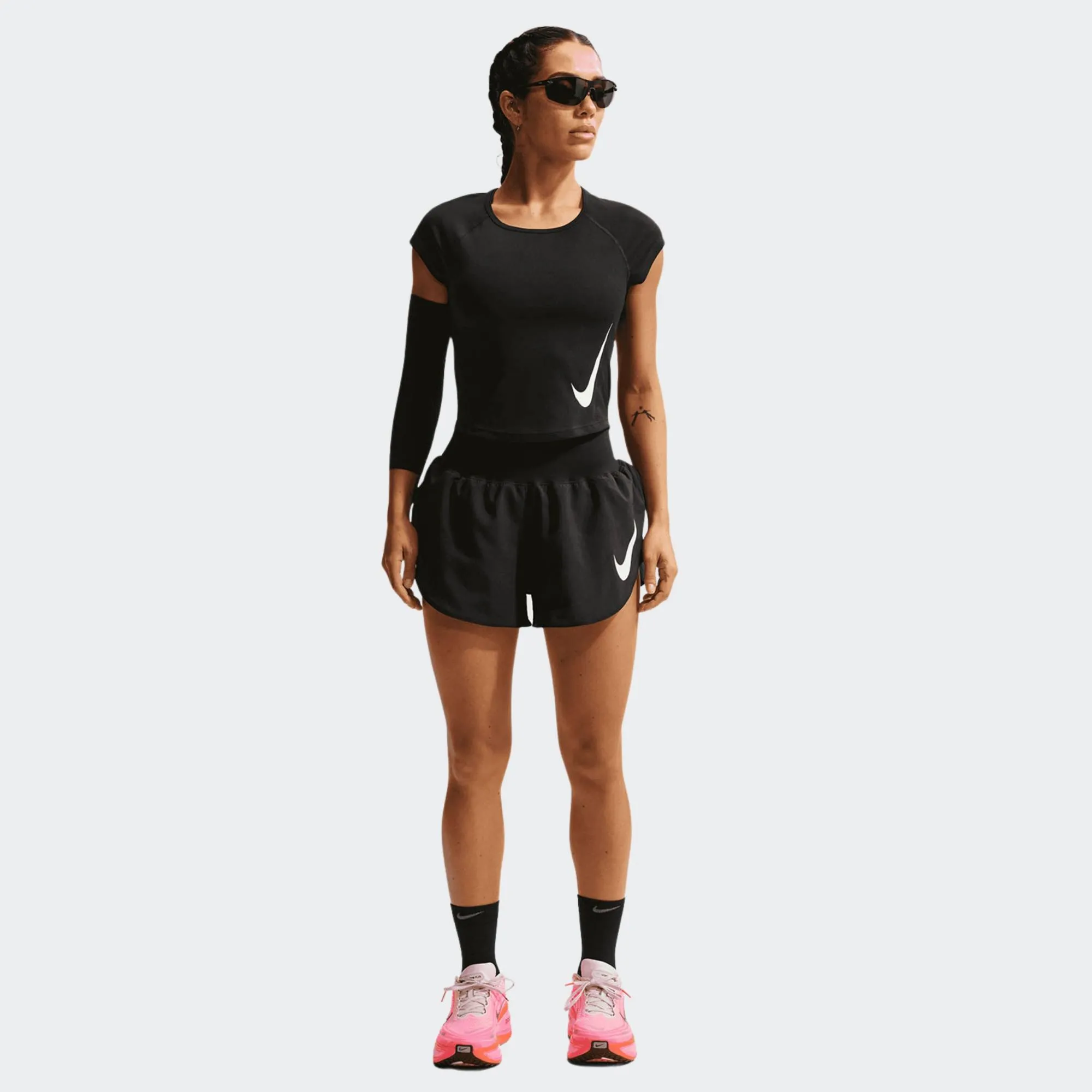 NIKE WOMENS TEMPO DRI FIT SHORT