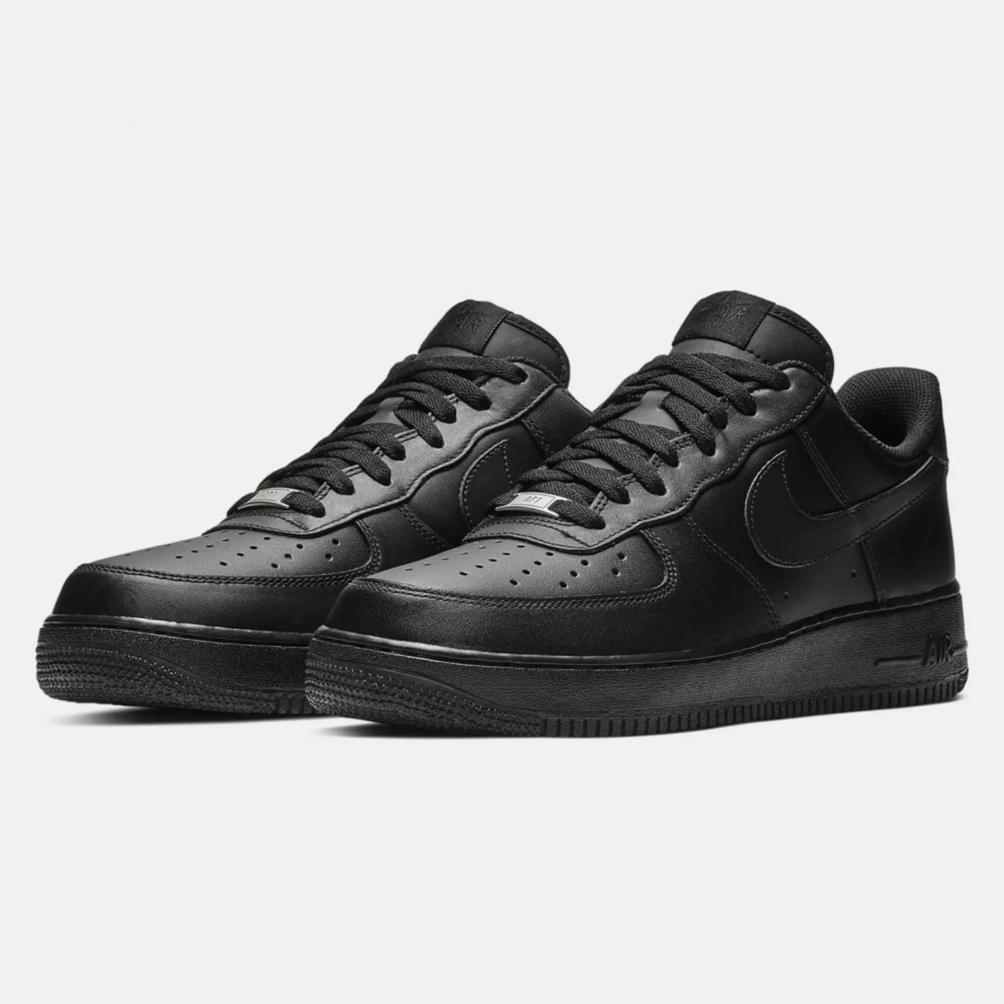 NIKE AIR FORCE 1 '07