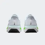 NIKE QUEST 6