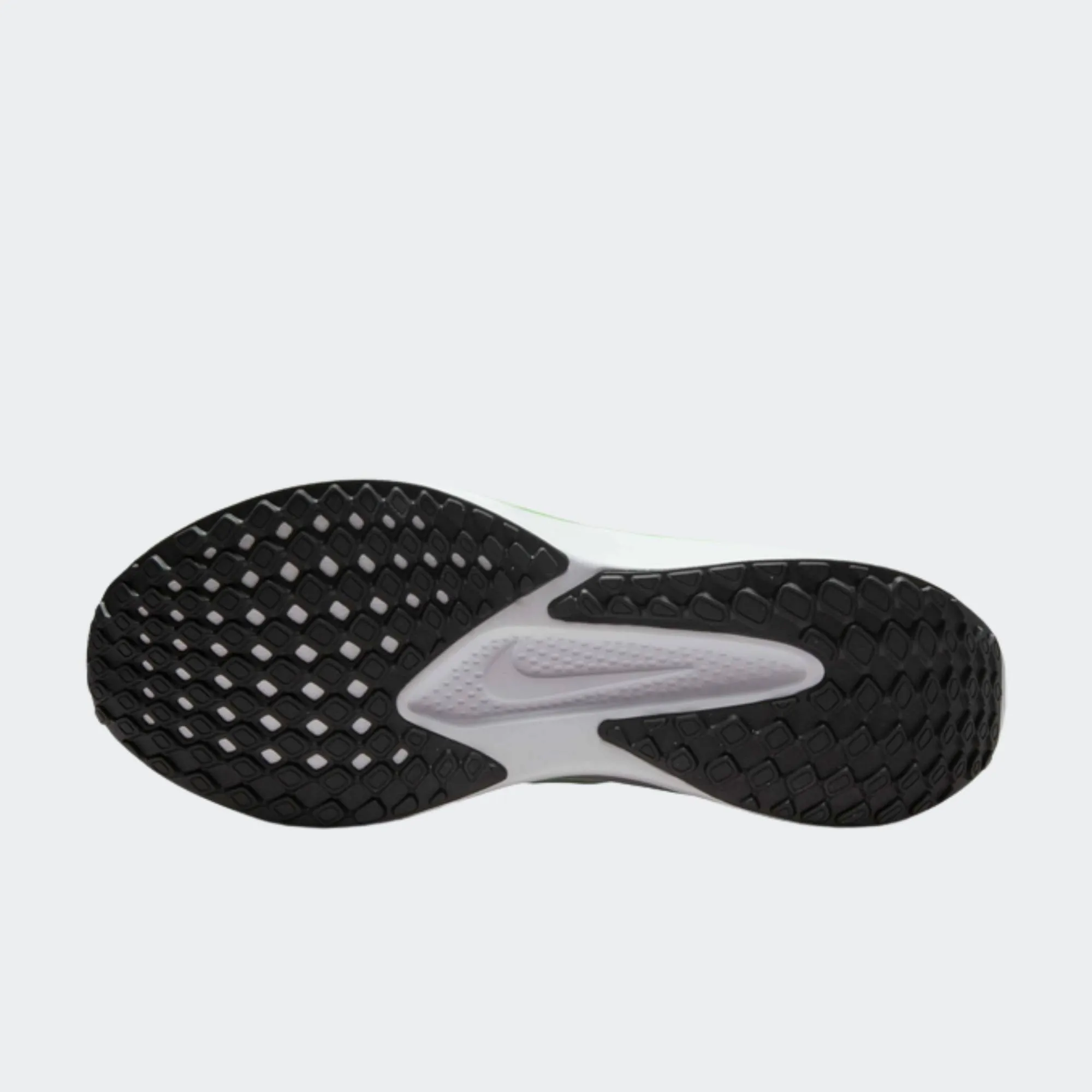 NIKE QUEST 6