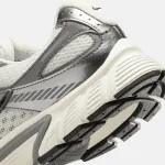 NIKE V5 RNR