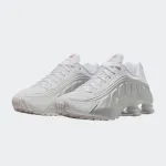 NIKE  SHOX R4