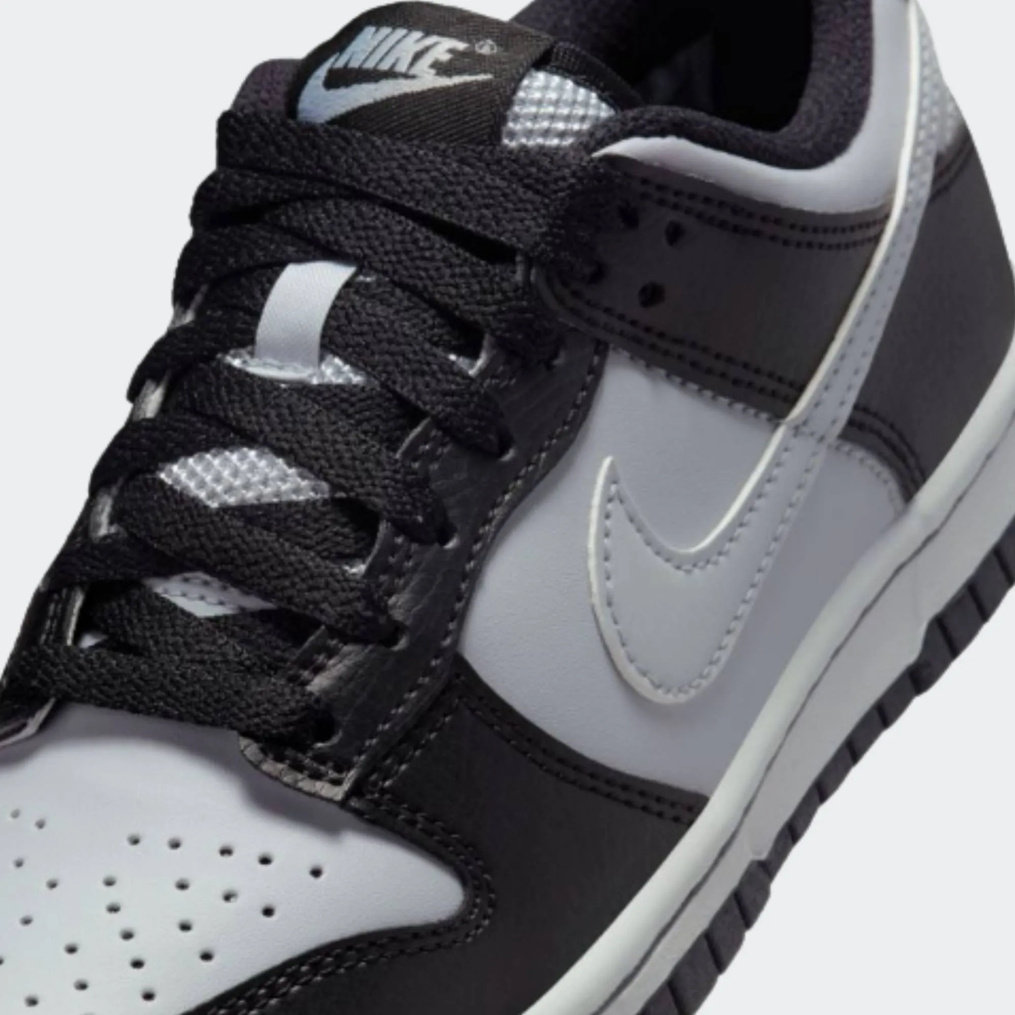 NIKE  DUNK LOW