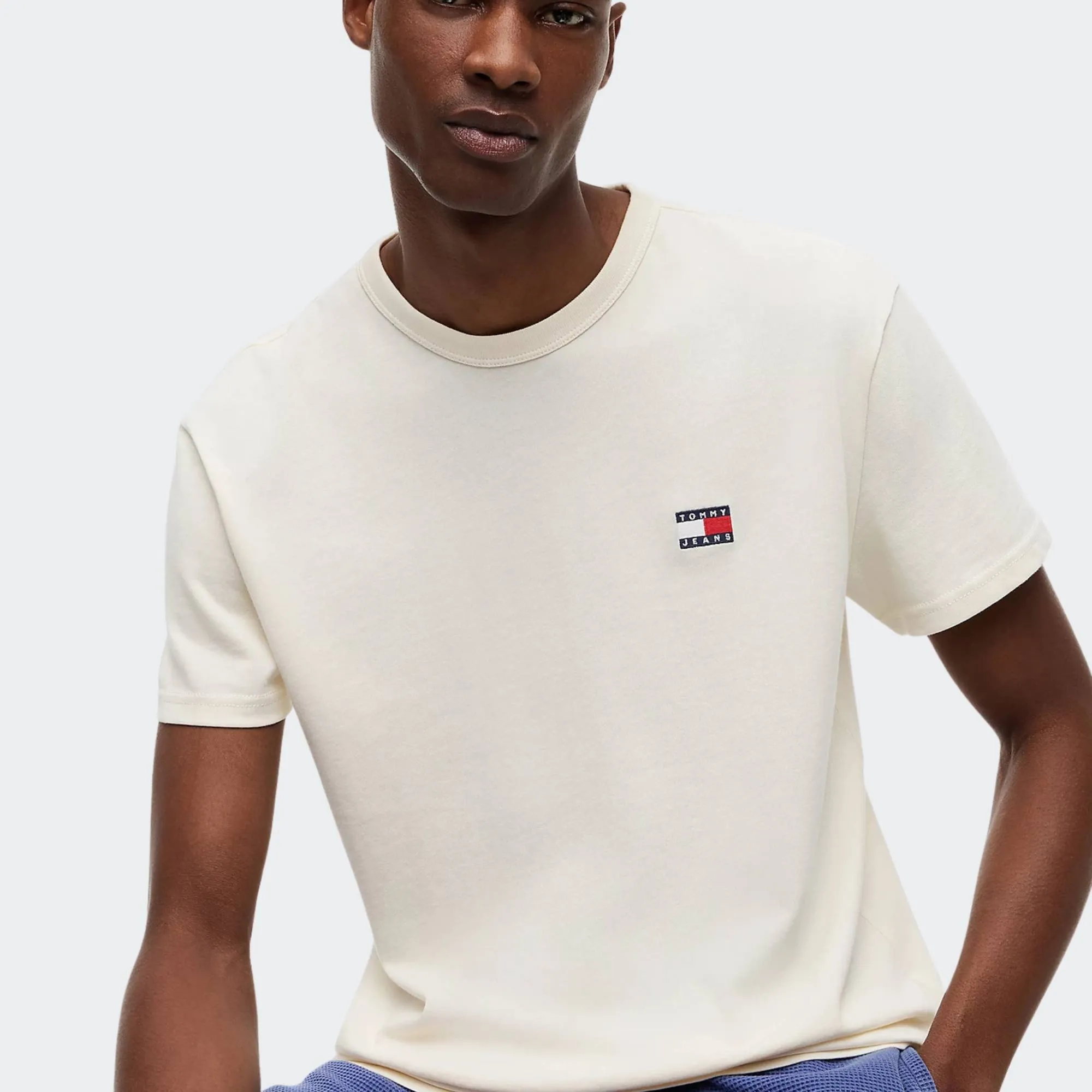 TOMMY JEANS MENS REGULAR BADGE TEE