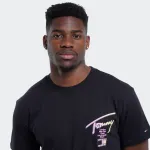 TOMMY JEANS MENS REGULAR CITY SIGN TEE