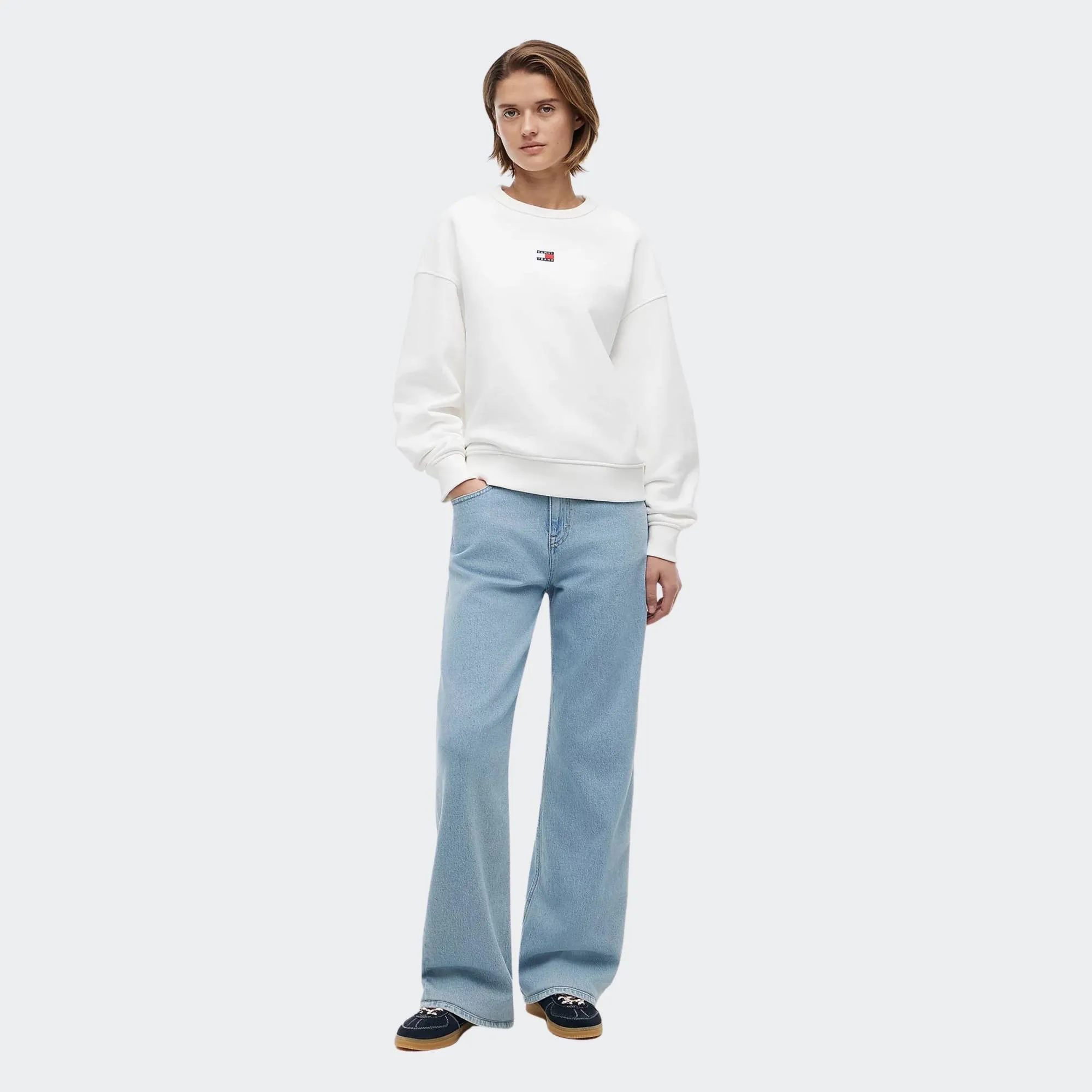 TOMMY JEANS WOMENS BOXY BADGE CREW