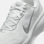 NIKE WOMENS VOMERO 18