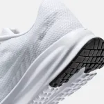 NIKE RUN DEFY