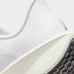 NIKE WOMENS QUEST 6