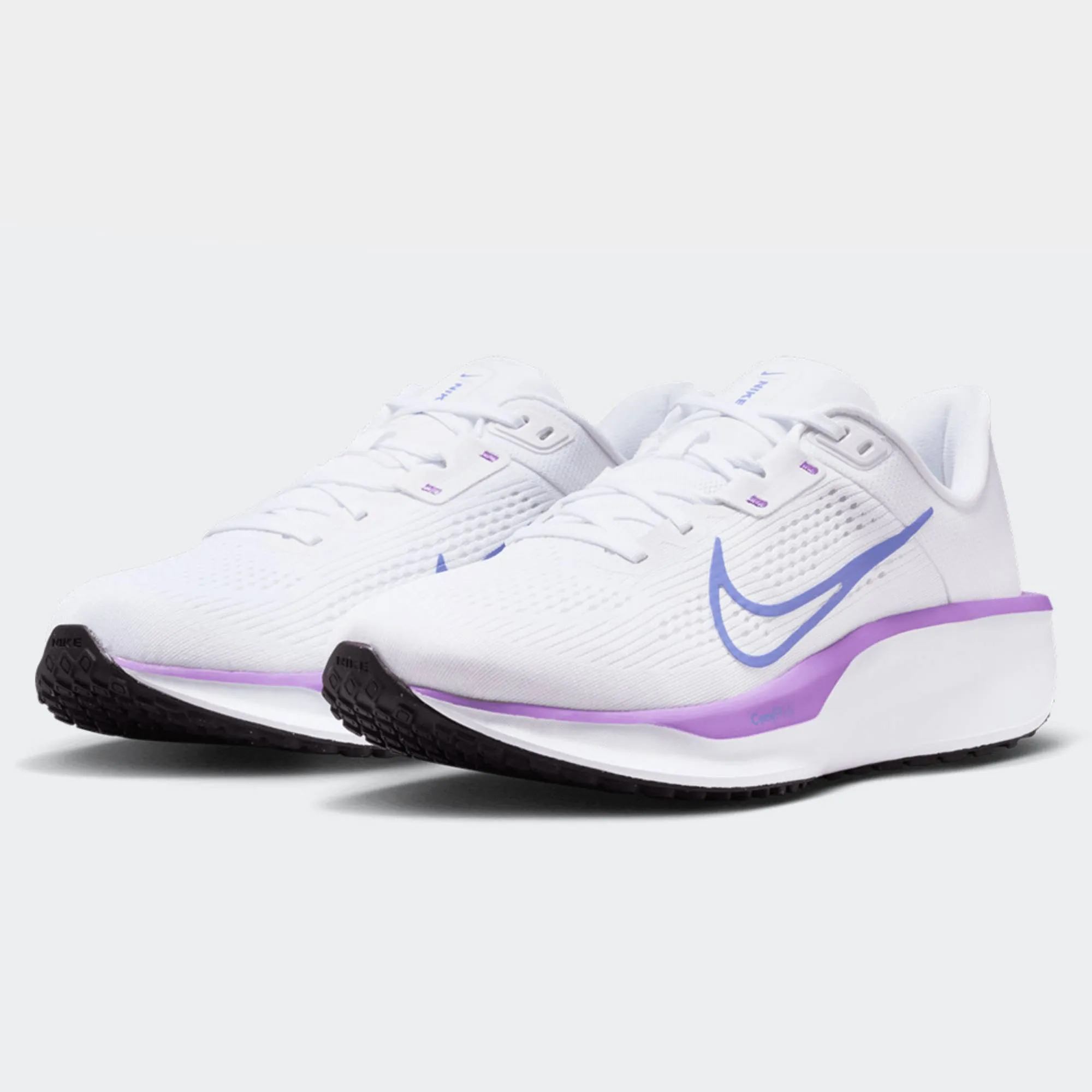 NIKE WOMENS QUEST 6