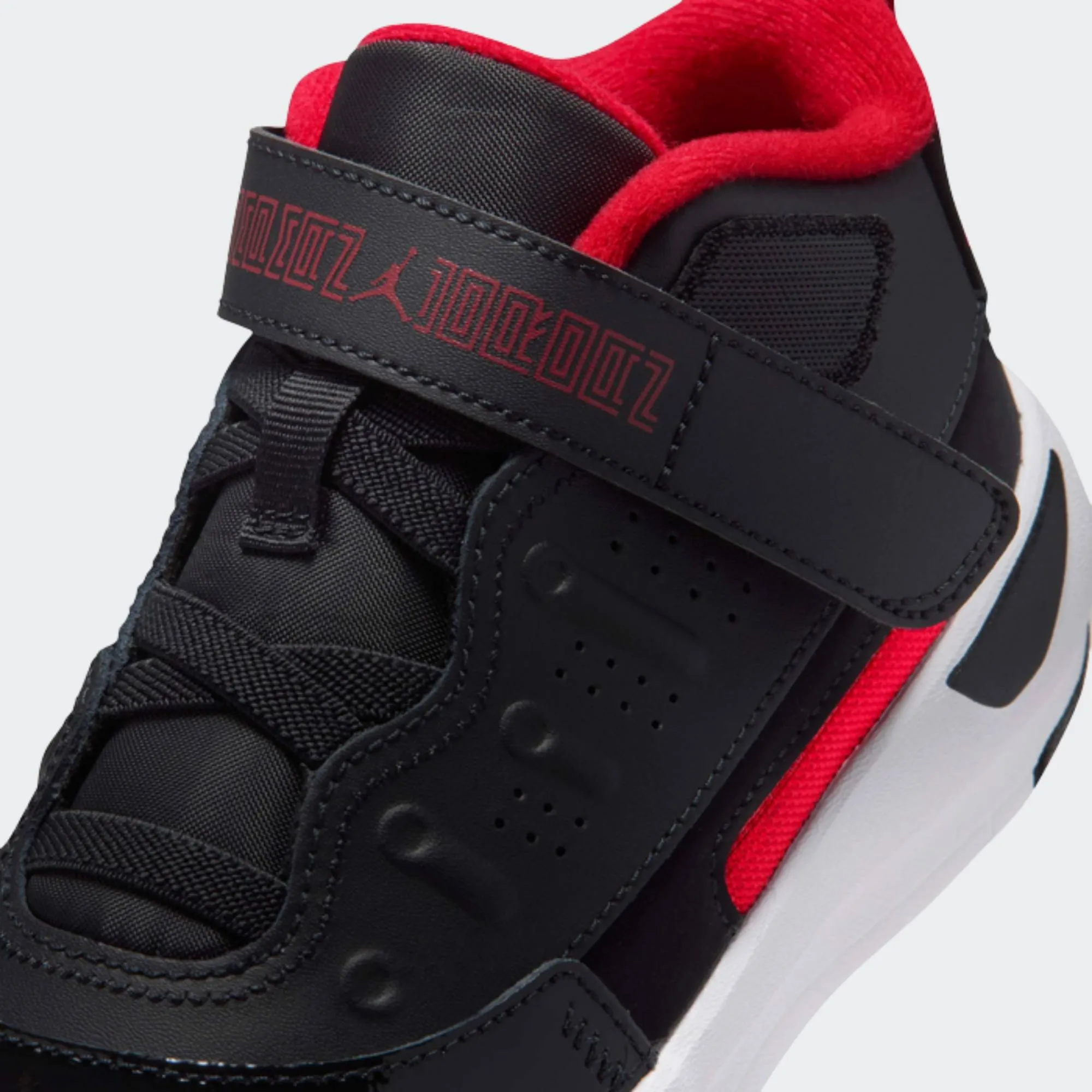 JORDAN MAX AURA 7 BP