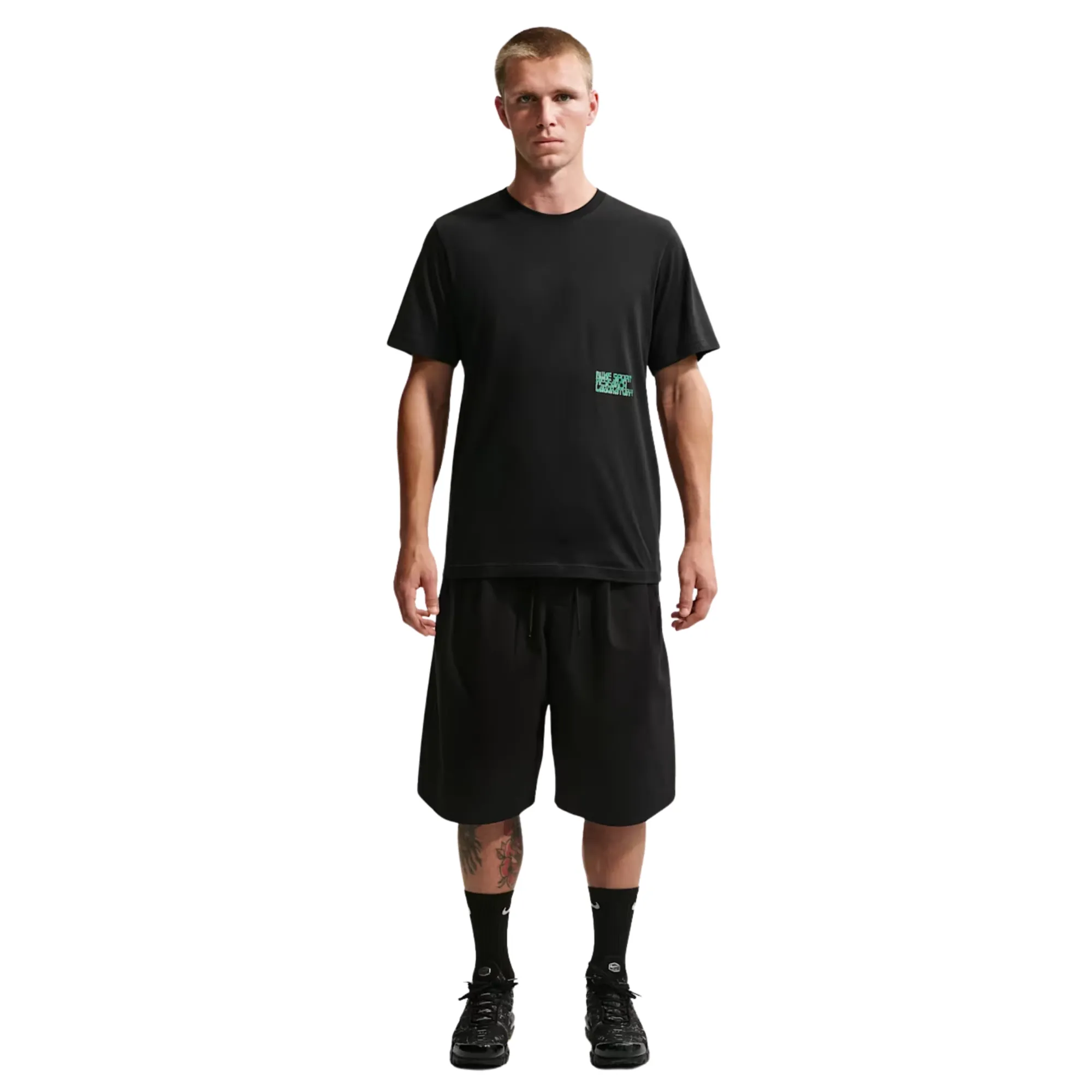 NIKE SPORTSWEAR TEE