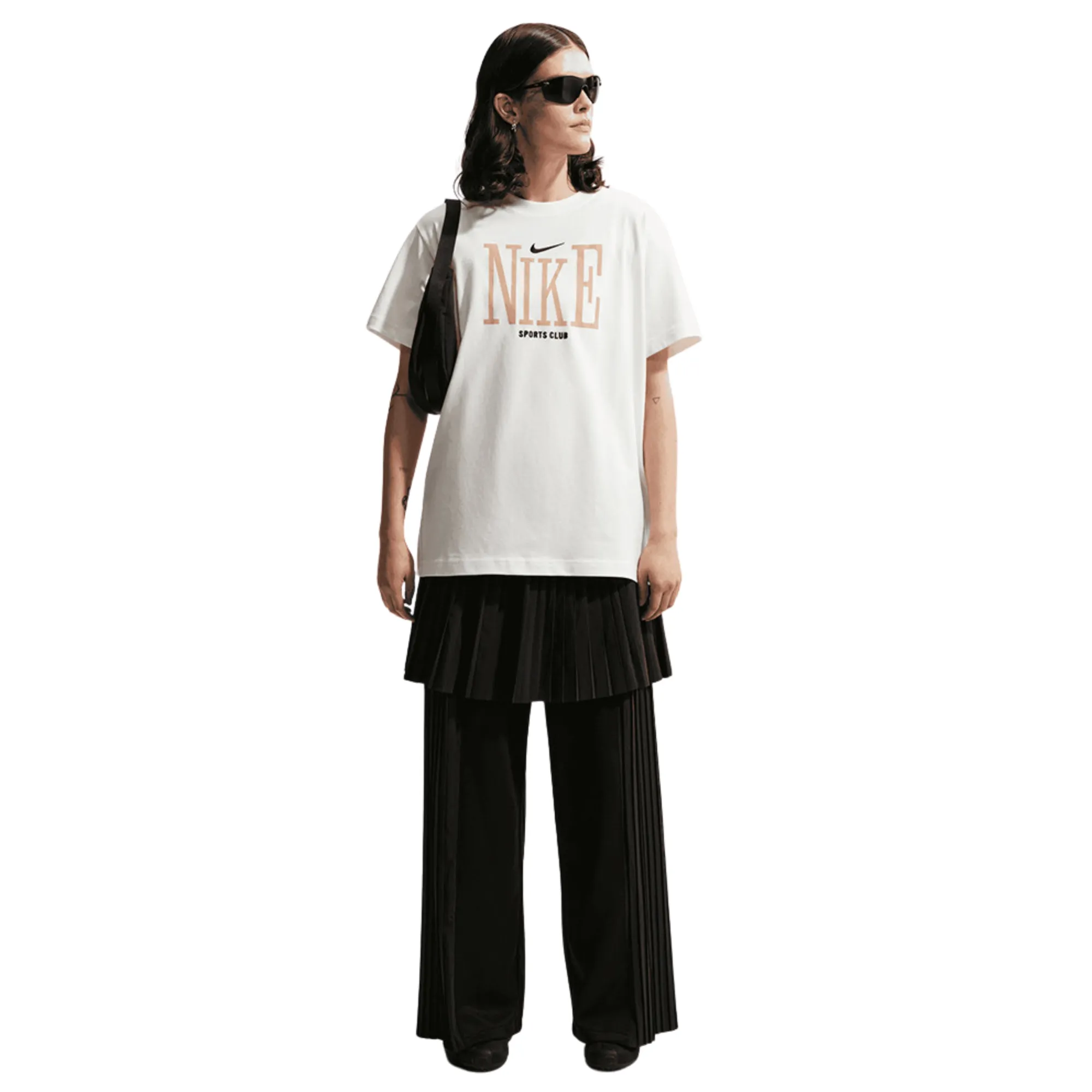 NIKE SPORTSWEAR CLASSIC TEE