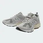 NEW BALANCE 878