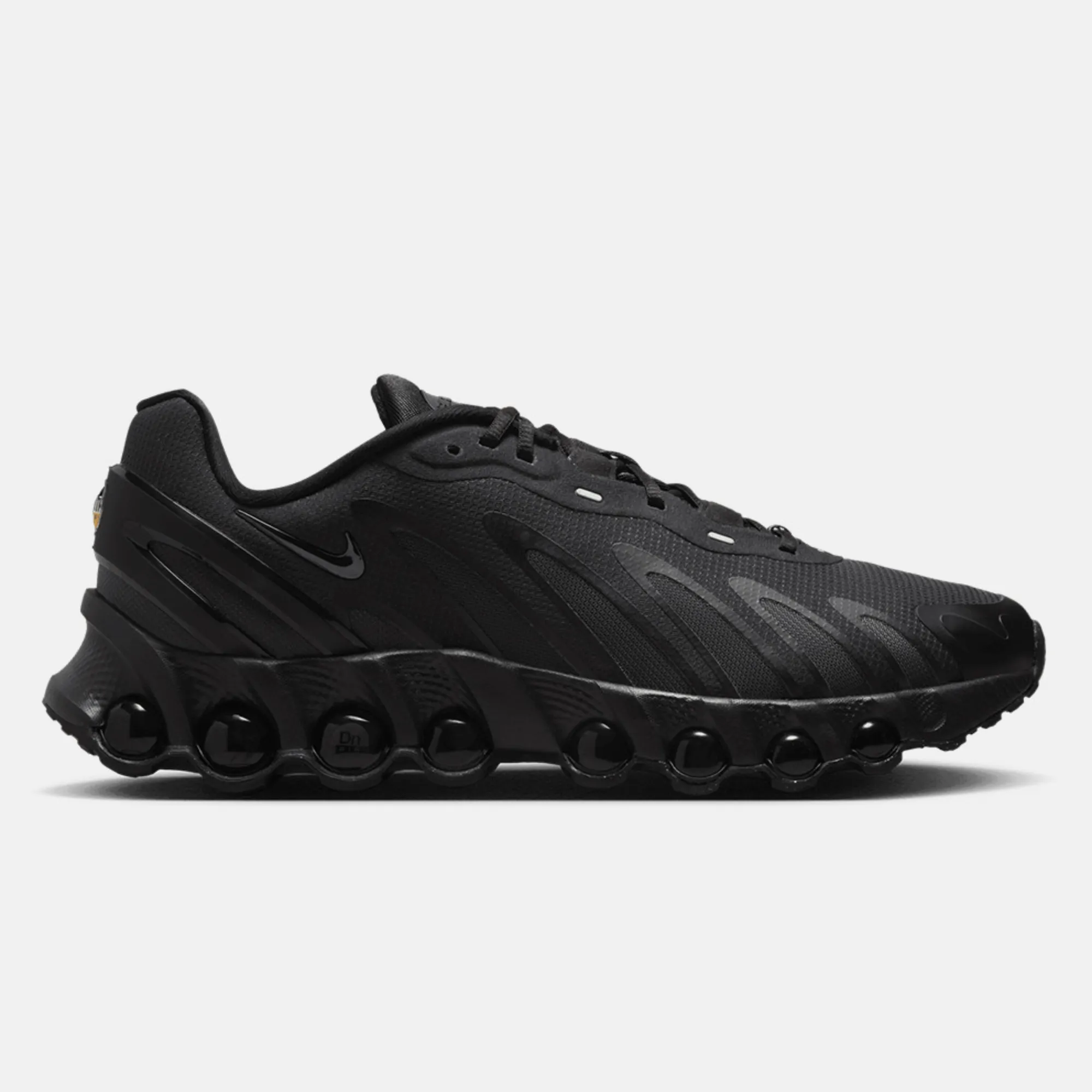 NIKE AIR MAX DN8