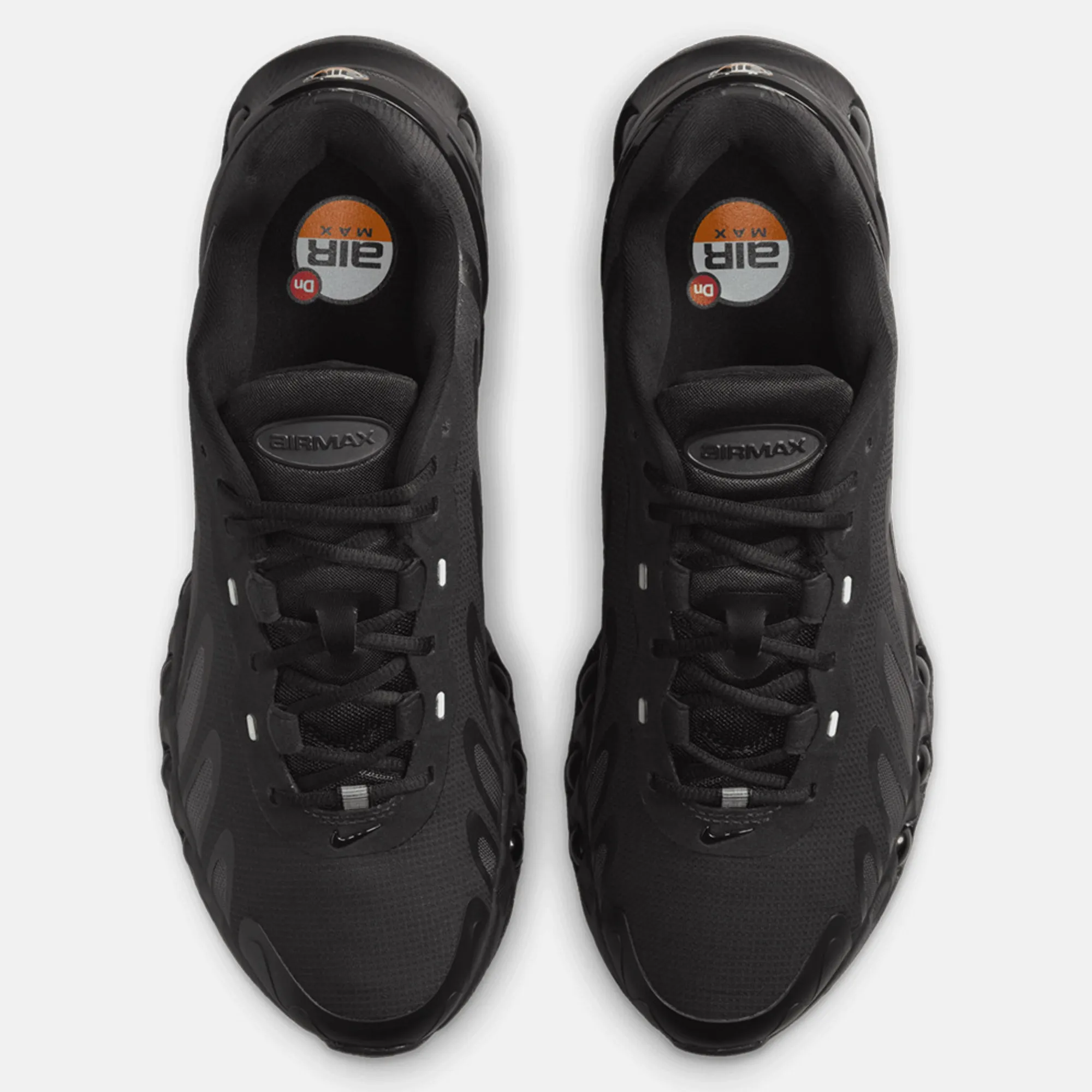 NIKE AIR MAX DN8