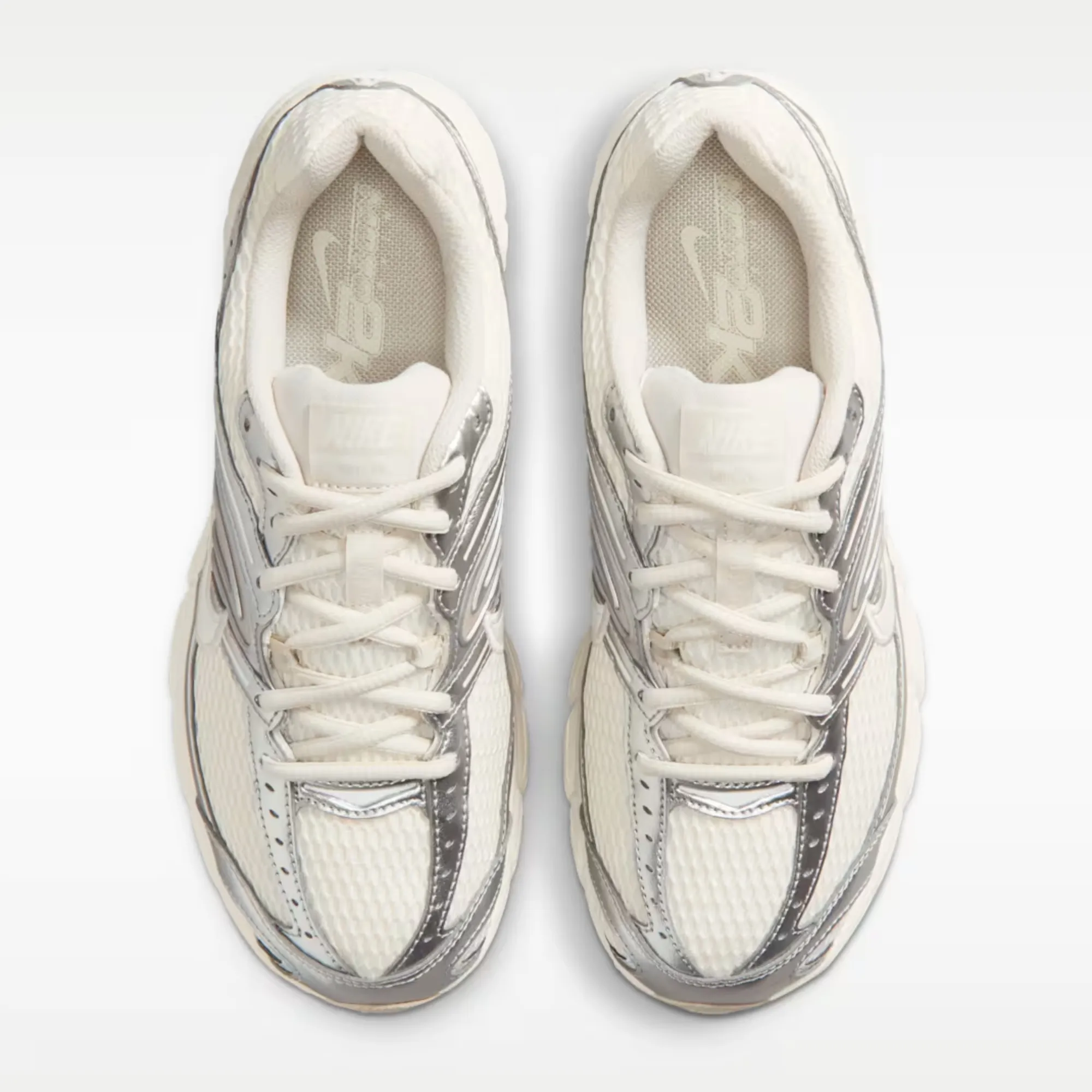 NIKE AIR MAX MOTO 2K