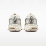NIKE AIR MAX MOTO 2K